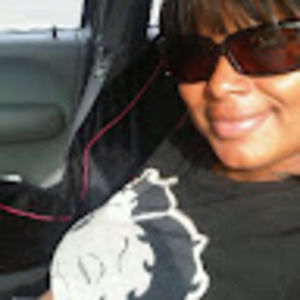 Meet your Posher, Desiree